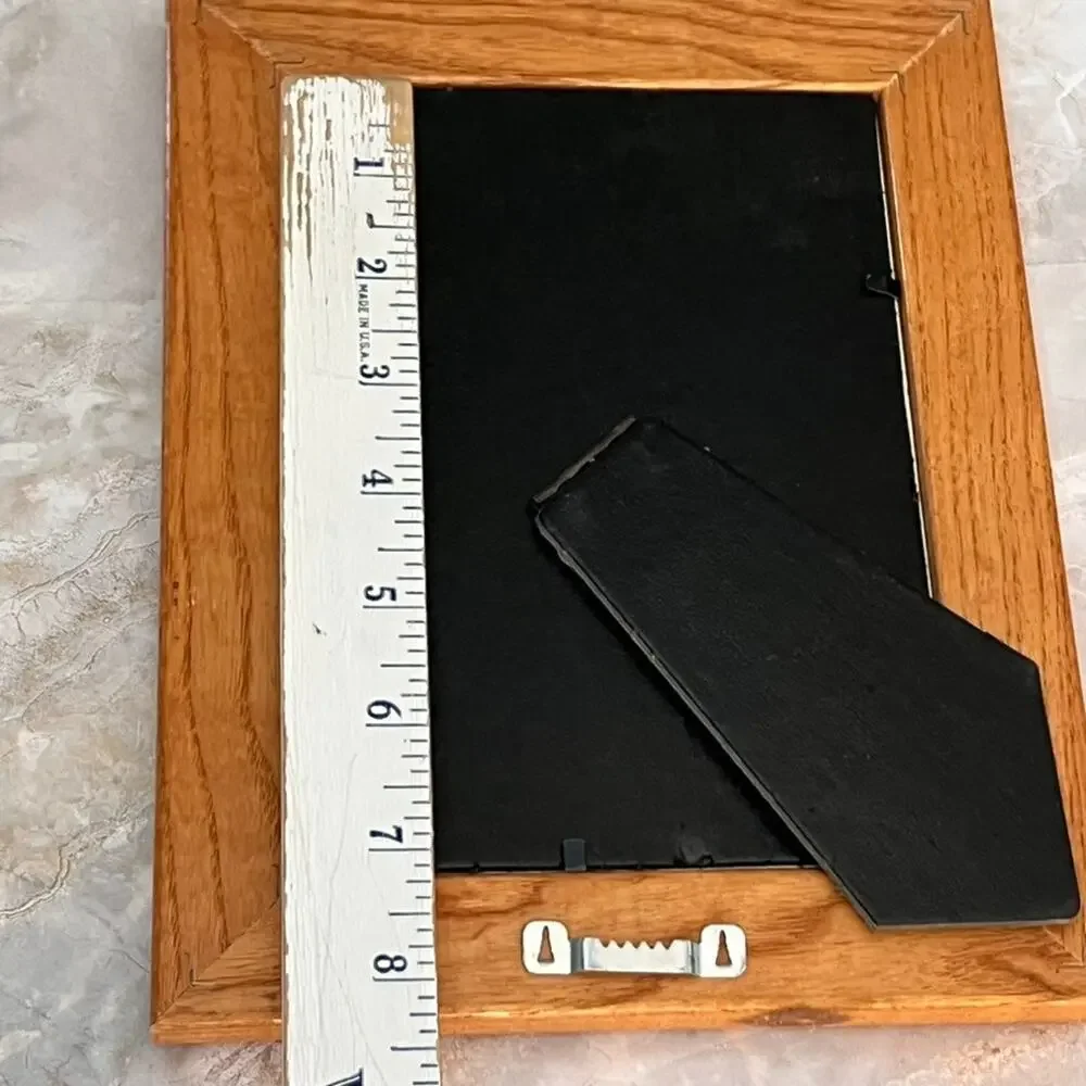 Wooden Picture Frame With White Border for 5 x 7